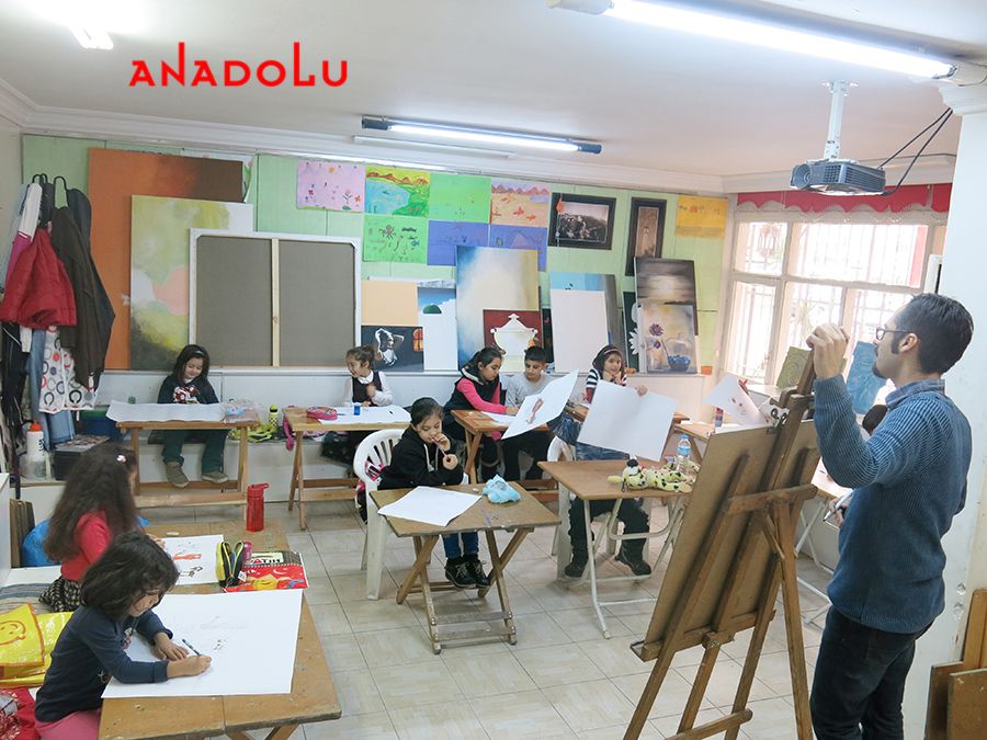 Çocuklarla Resim Atölyesinde Çalışmalar Çukurovada