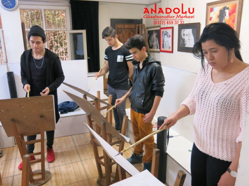 Kayseride Anadolu Güzel Sanatlarda Modelden Desen Çizimleri